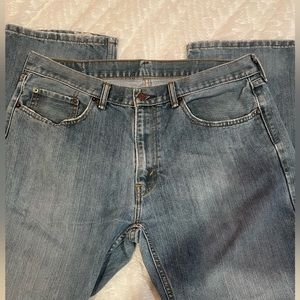 Men’s Levi’s Straight Leg Jeans